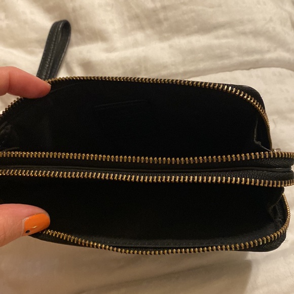 Coach wristlet - Picture 3 of 6
